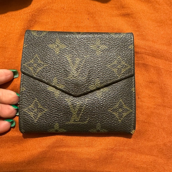 LV monogram compact wallet - Picture 9 of 9